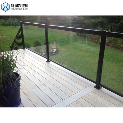8mm 10mm 12mm Fluted Tempered Glass για την ασφάλεια Ιδιωτικότητα Tecture Reeded Pattern Build