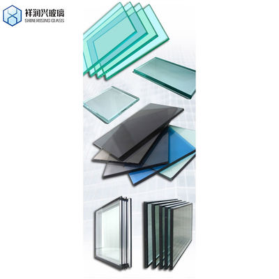 Διαφανές διαμορφωμένο ηλιακό γυάλινο πάνελ χαμηλού σιδήρου 4mm 32mm Ar Coating Tempered Glass