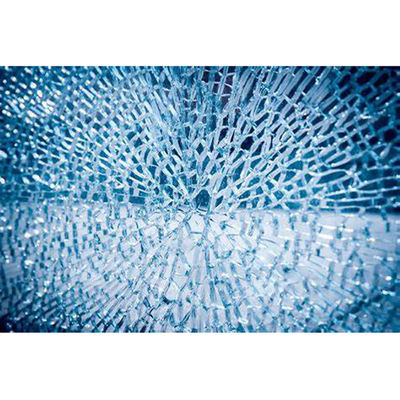 Σπίτι από υαλοπίνακα με τσιμεντένιο κάγκελο