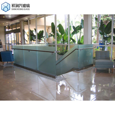 Υπερ-κατασβεσμένο γυαλί 3mm 4mm 5mm 6mm 8mm 10mm 12mm 15mm 19mm για αυστηρή πόρτα γυαλιού