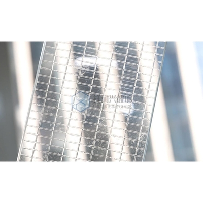 Επενεργοποιημένο στρωμένο γυαλί 10mm 20mm 30mm 40mm για παράδοση 7-14 ημέρες μετά την κατάθεση