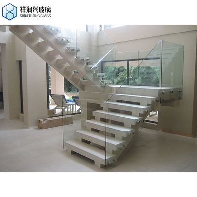 Κλείστρο φράχτη πισίνας Στερεωμένο γυαλί Πίνακα θερμανμένου γυαλιού ανταποκρίνεται στο πρότυπο GB15763.2-2005