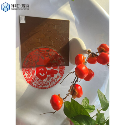 3mm 4mm 5mm 6mm Χρωματισμένο υλικό Ultra Clear Patterned Glass Rain-B με στερεό χρώμα