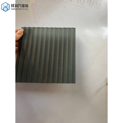 5mm 6mm 8mm 10mm 12mm Κύκλωμα πλωτού υαλοπίνακα Χαρακτηριστικό υαλοπίνακα Μπεγκόνια Γυαλί σε ανάγλυφο για την αρχιτεκτονική