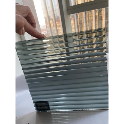 Στερεό χρώμα Προσαρμοσμένο σχέδιο μοντέλου Απομονωμένο θραυσμένο γυαλί για καθεδρικό ναό