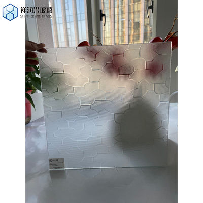 Επεξεργασμένο γυαλί με σχήμα