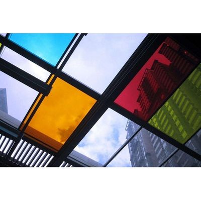 Σκοτεινό γκρι μαύρο χρωματισμένο πλωτό γυαλί 4mm 3300*2140 3300*2250