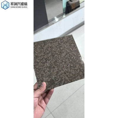 Μοντέρνο στυλ Αντικατάστατο καθρέφτη γυαλί καθρέφτης μπάνιου με πικραμένο χρυσό κίτρινο σχέδιο