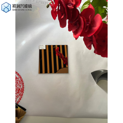 1mm-3mm χρωματιστό γυαλί ασημένιο καθρέφτη για τοίχους διαχωριστικών στρωμάτων ως ο πελάτης πρωταρχικός